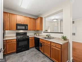 4854 Eisenhower Avenue 157, Alexandria VA 22304