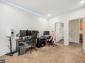 4854 Eisenhower Avenue 157, Alexandria VA 22304