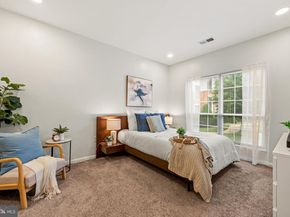 4854 Eisenhower Avenue 157, Alexandria VA 22304