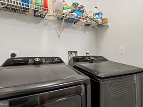 4854 Eisenhower Avenue 157, Alexandria VA 22304