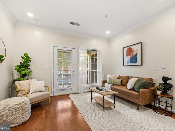 4854 Eisenhower Avenue 157, Alexandria VA 22304