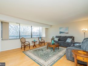 3713 S George Mason Drive 305, Falls Church VA 22041