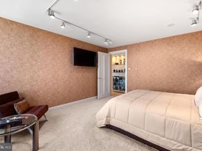 233 S 6TH Street 2009, Philadelphia PA 19106