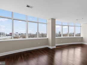 201 N 8TH Street 512, Philadelphia PA 19106