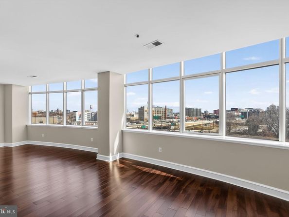 201 N 8TH Street 512, Philadelphia PA 19106