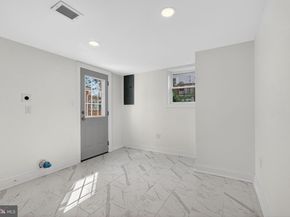 1911 S Kenmore Street, Arlington VA 22204