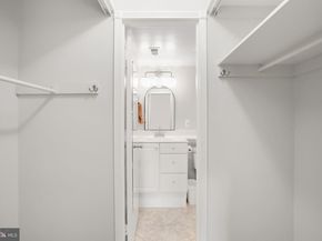 5041 7TH Road S 102, Arlington VA 22204