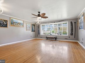 1516 Redwood Lane, Wyncote PA 19095