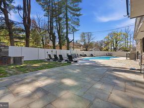 1516 Redwood Lane, Wyncote PA 19095