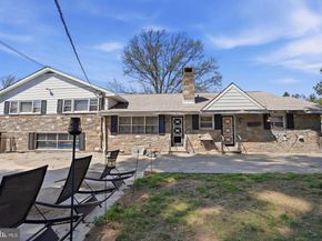 1516 Redwood Lane, Wyncote PA 19095