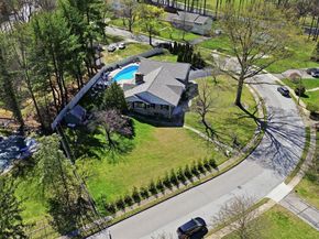 1516 Redwood Lane, Wyncote PA 19095