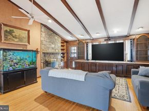 1516 Redwood Lane, Wyncote PA 19095