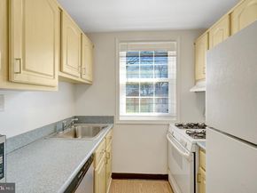 206 N Trenton Street 2062, Arlington VA 22203