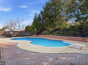 4421 Roselyn Lane, Bensalem PA 19020