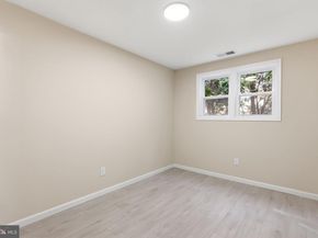 4421 Roselyn Lane, Bensalem PA 19020