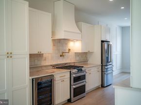 1911 S 12TH Street, Philadelphia PA 19148