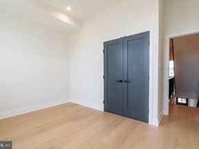 1911 S 12TH Street, Philadelphia PA 19148