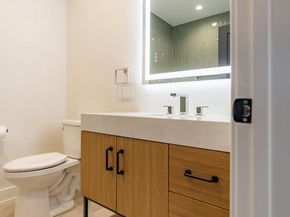 1911 S 12TH Street, Philadelphia PA 19148