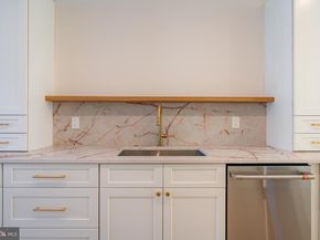 1911 S 12TH Street, Philadelphia PA 19148