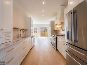 1911 S 12TH Street, Philadelphia PA 19148