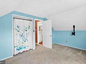 60 Upland Road, Levittown PA 19056