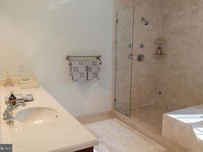 1160 Jefferson Lane, Huntingdon Valley PA 19006