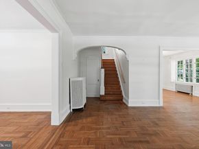 6711 Lincoln Drive, Philadelphia PA 19119