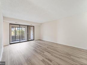 10218 Bushman Drive 101, Oakton VA 22124