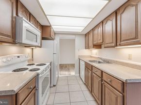 10218 Bushman Drive 101, Oakton VA 22124