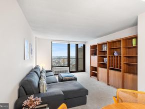 1420 Locust Street 23M, Philadelphia PA 19102