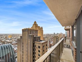 1420 Locust Street 23M, Philadelphia PA 19102