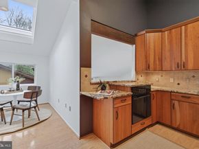 11203 Leatherwood Drive, Reston VA 20191