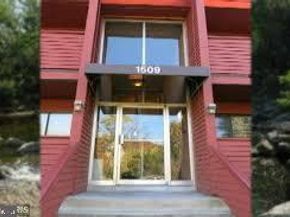 1509 S George Mason Drive 21, Arlington VA 22204