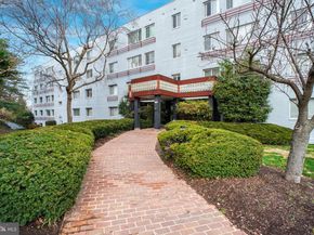 3701 5TH Street S 106, Arlington VA 22204