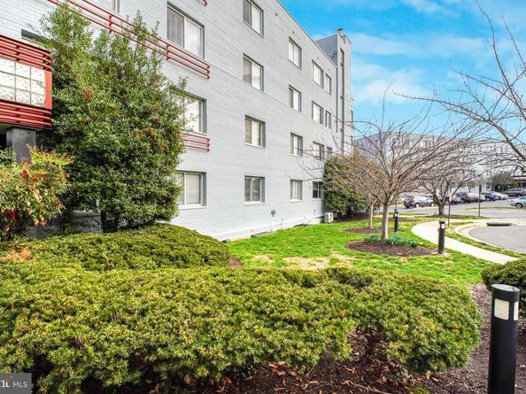 3701 5TH Street S 106, Arlington VA 22204