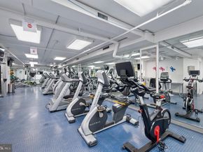 2101 Chestnut Street 1024, Philadelphia PA 19103