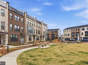 13725 Aviation Place, Herndon VA 20171