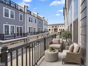 13725 Aviation Place, Herndon VA 20171