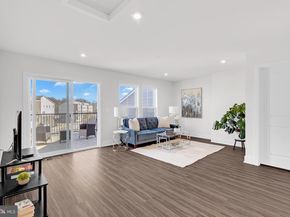 13725 Aviation Place, Herndon VA 20171