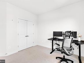 13725 Aviation Place, Herndon VA 20171