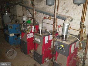 840 N 63rd Street, Philadelphia PA 19151