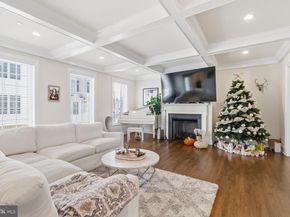 23 Grey Court, Berwyn PA 19312