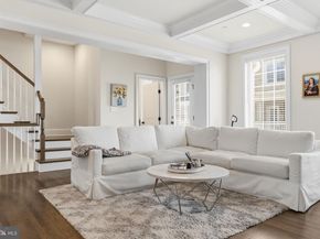 23 Grey Court, Berwyn PA 19312