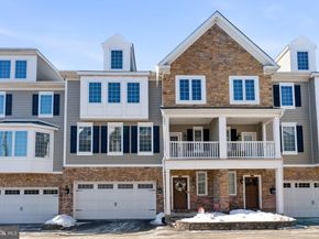 23 Grey Court, Berwyn PA 19312