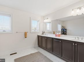 23 Grey Court, Berwyn PA 19312