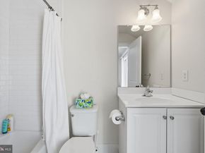 23 Grey Court, Berwyn PA 19312