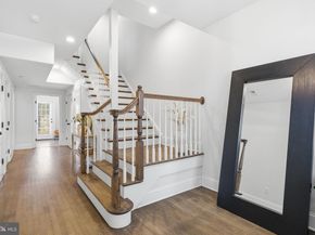 23 Grey Court, Berwyn PA 19312