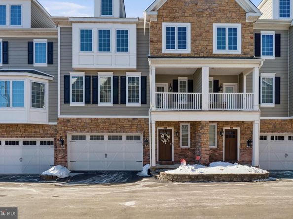 23 Grey Court, Berwyn PA 19312