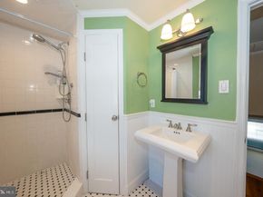 334 Echo Valley Lane, Newtown Square PA 19073