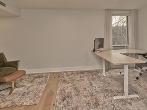 18 Saint James Court, Philadelphia PA 19106